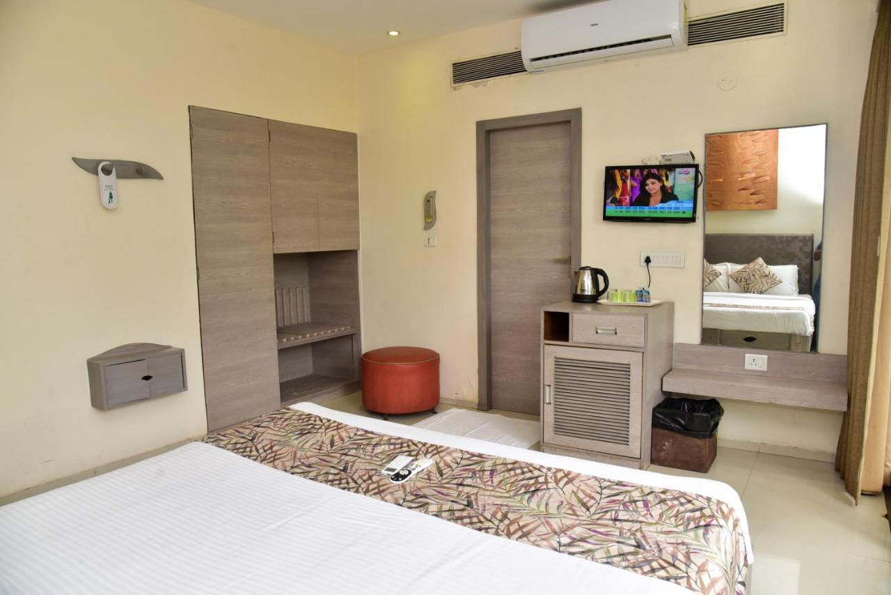 Sharanam Green Resort Calangute Exterior photo